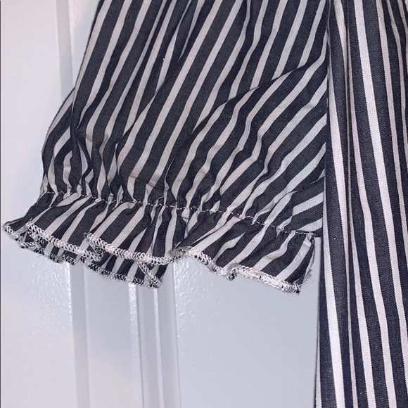 Keyhole Cut Off The Shoulders Top - Picture 4 of 5